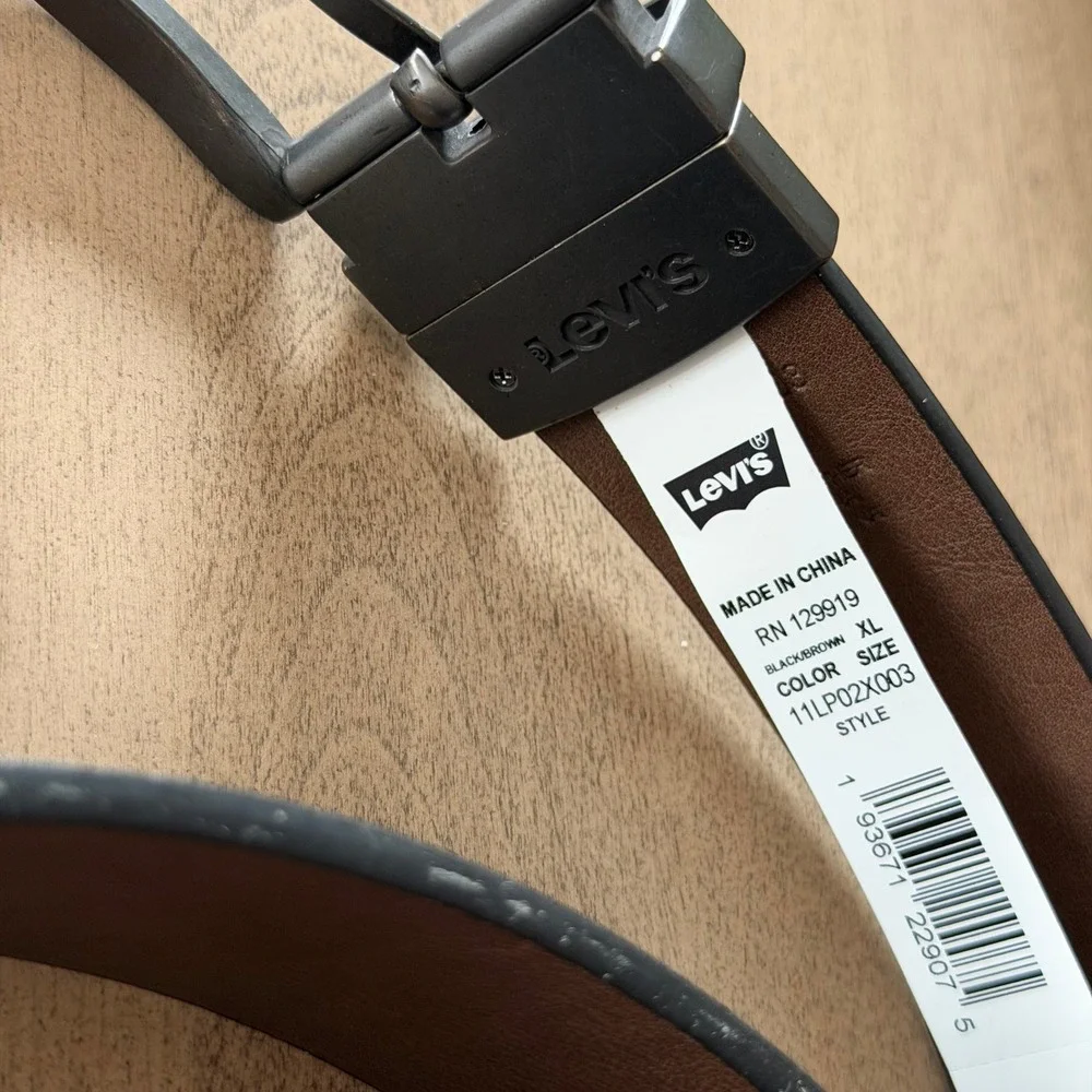 Levis Mens‎ Reversible Belt Black Brown Gunmetal Buckle Size XL 42-44 NEW